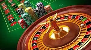 Filipino players celebrating wins on uu888 online gaming platform